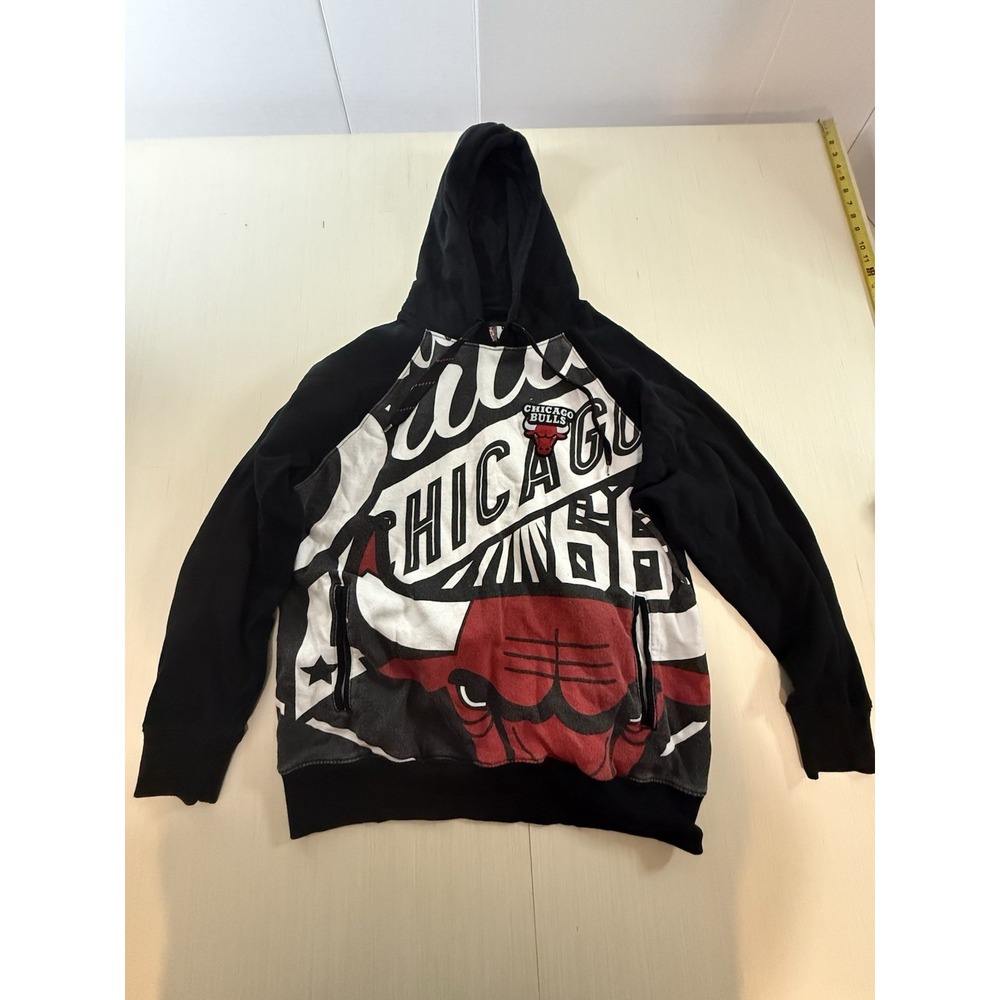 NBA Chicago Bulls Kids Hoodie Black Graphic Pullover Sweatshirt Large Logo